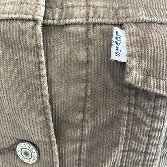 Levi's DarkTan, Light Brown Corduroy Trucker Style Jean Jacket women’s Large GUC - Picture 3 of 14